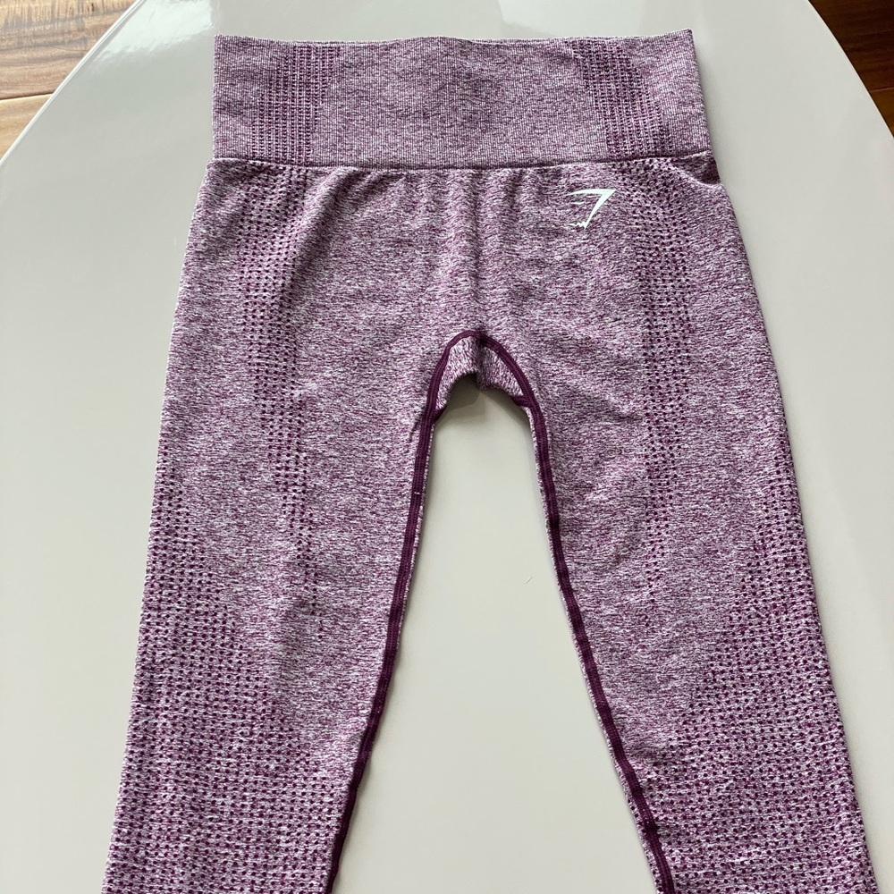 Brand new gym shark maroon leggings